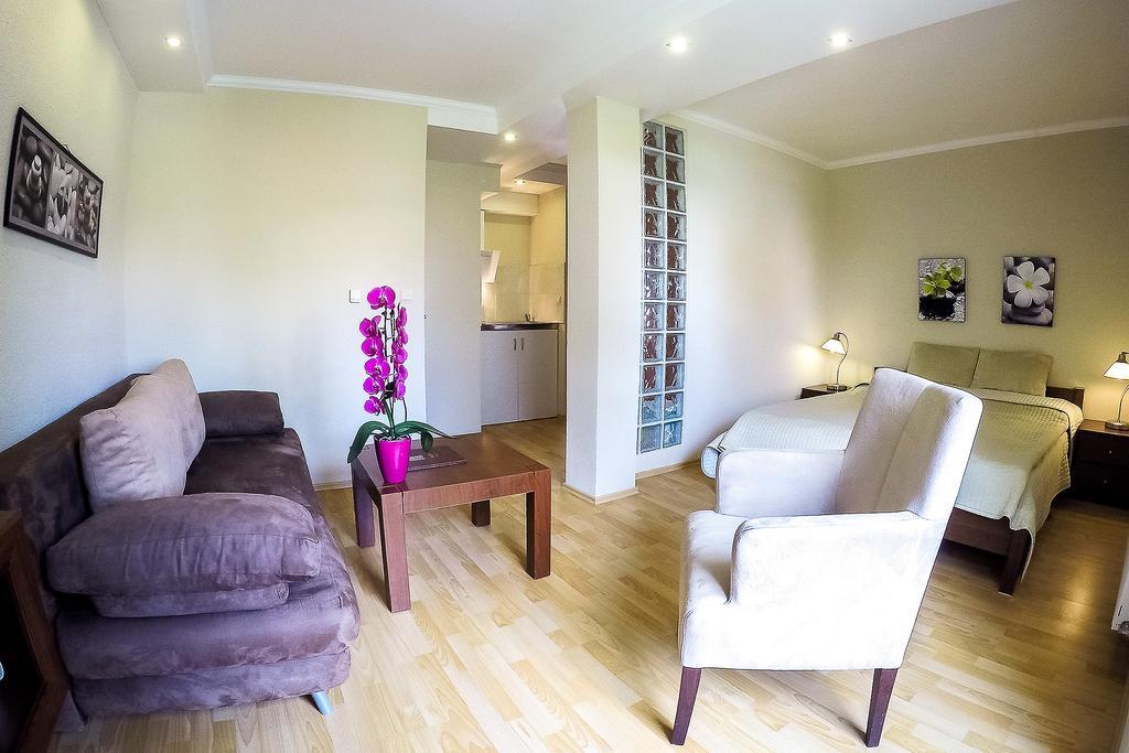 Penzion Astra Piestany Bagian luar foto