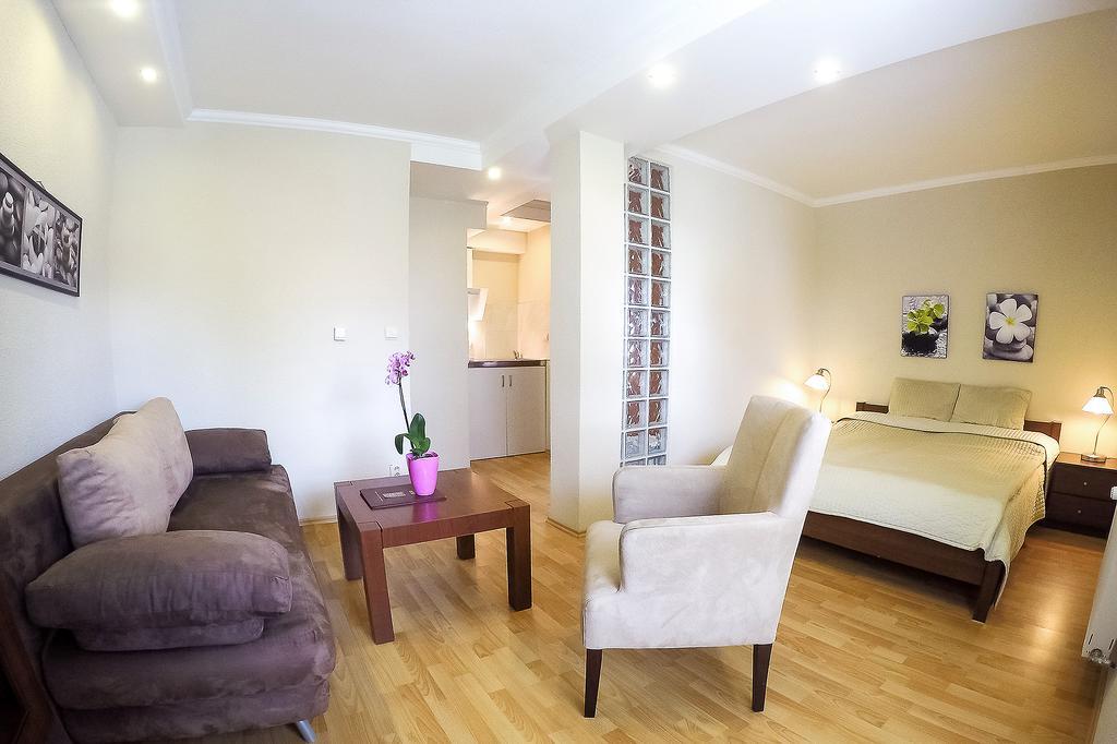 Penzion Astra Piestany Bagian luar foto